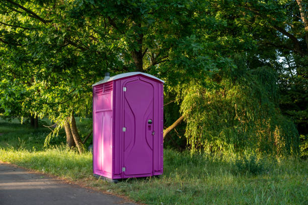 Portable Toilet Options We Offer in Maud, TX